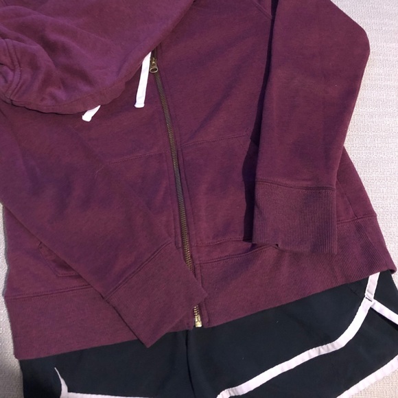 Old Navy hoodie - Picture 3 of 3